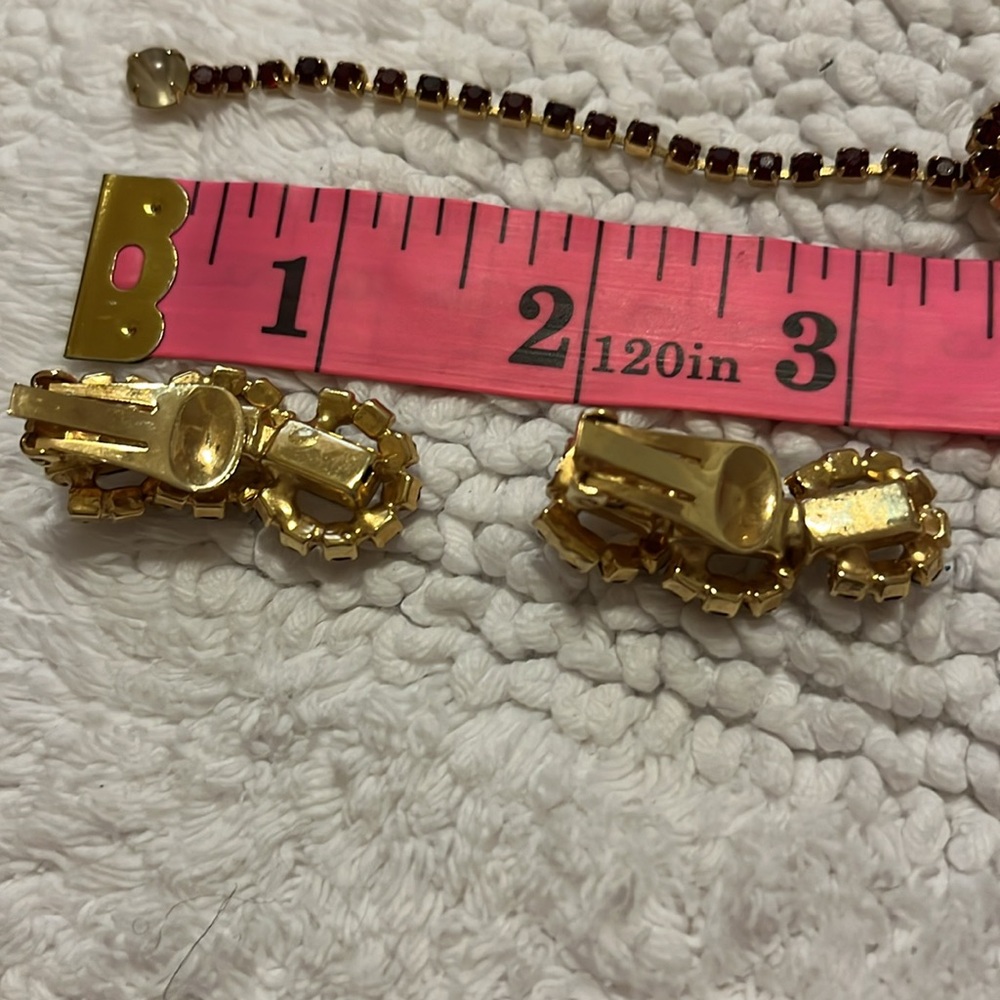 Vintage Gold and Red Jewelry Set - Picture 5 of 7